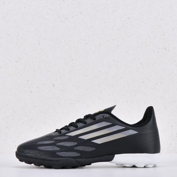 Adidas Black boots art 7103-1
