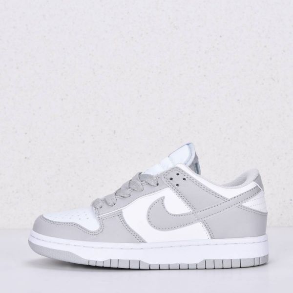 Nike SB Dunk sneakers art 3555