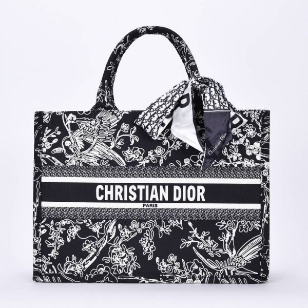 Dior bag art 3525