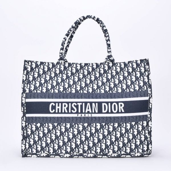 Dior bag art 3526